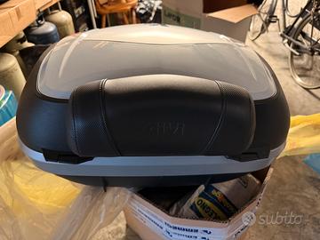 Bauletto 47 lt givi + piastra givi per Burgman 650