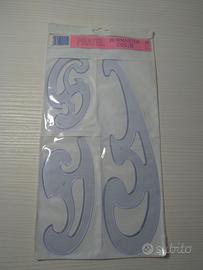 Set 3 curvilinee School Line