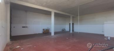 Locale artigianale laboratorio di 200 mq