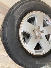 Gomme 255/70 R18 e cerchi in lega