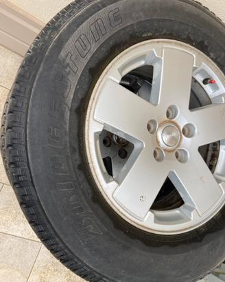 Gomme 255/70 R18 e cerchi in lega