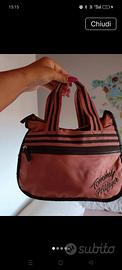 Borsa Tommy