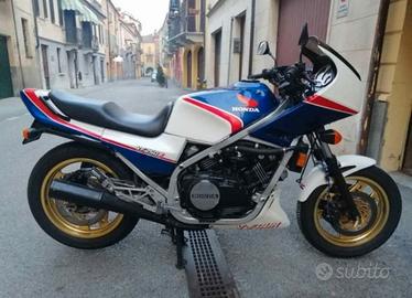 Honda VF 750 F pronta ASI