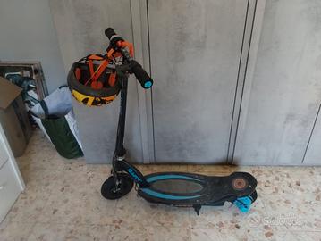 Monopattino Razor Power Core E100 +caschetto