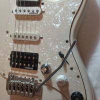 Chitarra elettrica tipo Fender stratocaster HSS
