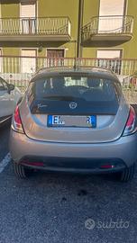 lancia Ypsilon 2013 metano