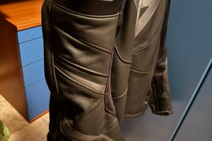 Giubotto Pelle nero Dainese tecnico taglia 54