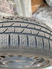 Gomme invernali Pirelli SottozeroWinter 205/60R16