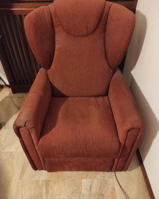 poltrona alzapersone elettrica