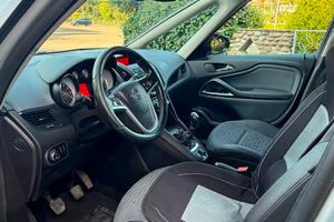 Opel Zafira 2015 7posti