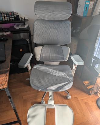 Sedia ergonomica HBADA con poggiapiedi –