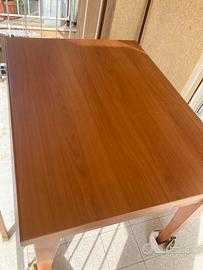 Tavolo e sedie Del Tongo