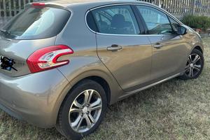 Peugeot 208 Allure 1.2 VTI 82 cav 5 porte