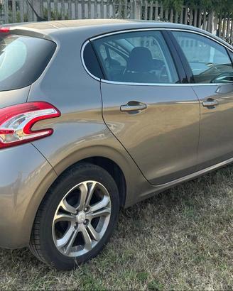 Peugeot 208 Allure 1.2 VTI 82 cav 5 porte