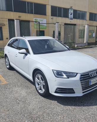 Audi A4 Avant 2.0 TDI 150 CV ultra Sport