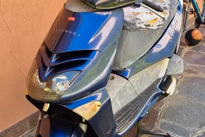 Aprilia leonardo 250
