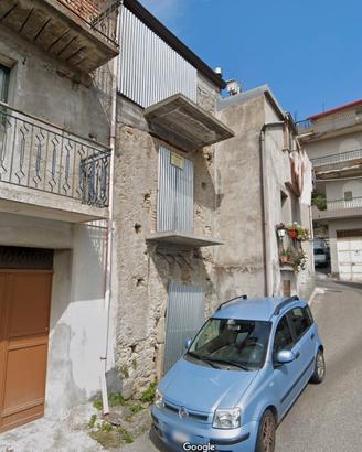 Casa in fase di ristrutturazione