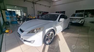 Hyundai Genesis Coupe 2.0 Turbo Sport GPL
