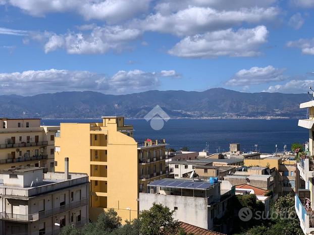 4 LOCALI A REGGIO DI CALABRIA