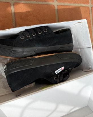 Superga nere