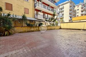 3 LOCALI A CASORIA
