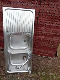 lavello 2 vasche in acciaio 25€