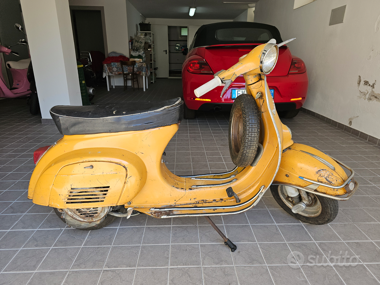 Vespa 50r Vespa 50 Marce Faro Quadrato Vespa+50+gialla Vendita In