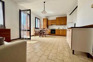 2 LOCALI A CASTELCUCCO