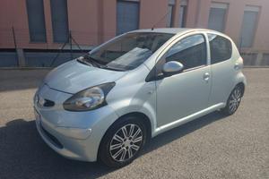 Toyota Aygo 1.0 Benz euro 4 5 porte Sol