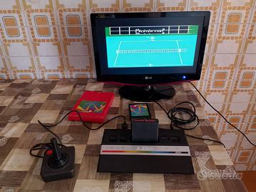 Atari 2600 con Joystick e giochi