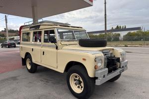 Land Rover Defender 109D