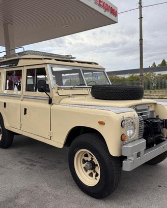 Land Rover Defender 109D