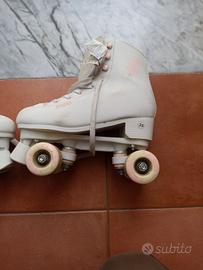 pattini  a rotelle artistici