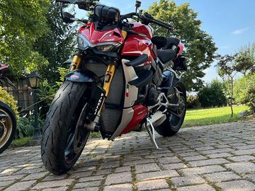 Ducati Streetfighter V4 S