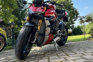 Ducati Streetfighter V4 S