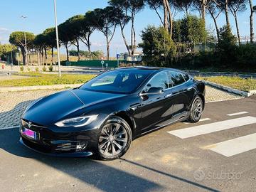 TESLA Model S - 2018