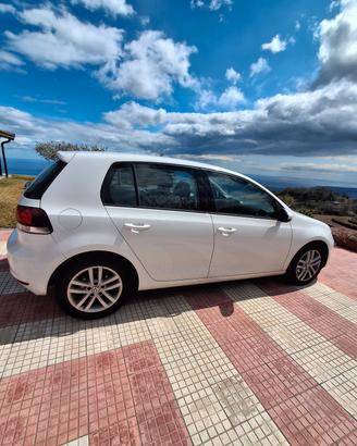 Volkswagen Golf 1.6 TDI 5 pt Hinghline anno 2011