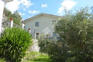 CASA SEMINDIPENDENTE A BORZONASCA