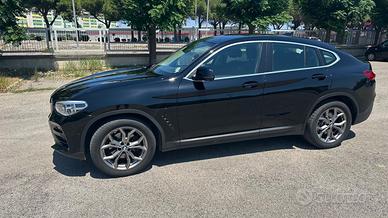 BMW X4 xdrive nero anno 2019 - km 186000