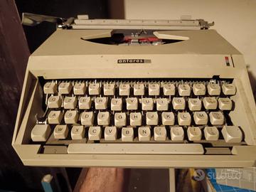 macchina da scrivere Antares Capri