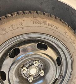 Dunlop winter sport 195/55/16 87H con cerchi