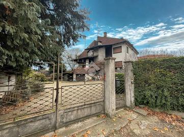 PORZIONE DI BIFAMILIARE A BORGOMANERO