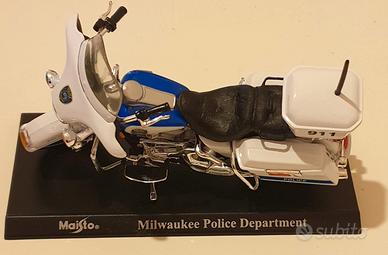 Moto Harley Davidson 1:18 Maisto Milwaukee Police 