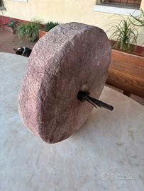 Antica mola per affilare