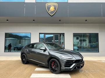 Noleggio Lamborghini Urus