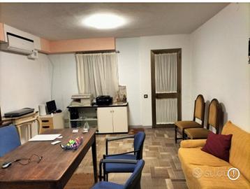 Ufficio studio uso esclusivo comprese utenze