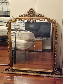 Specchio da parete o mobile