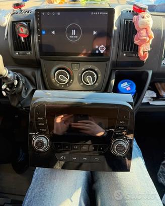 Autoradio originale citroen jumpy 2019.
