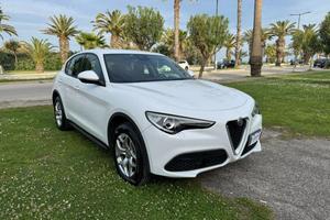 Alfa Romeo Stelvio 2.2 t Business Q4 190cv auto
