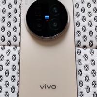 Vivo x300 pro versione Italia